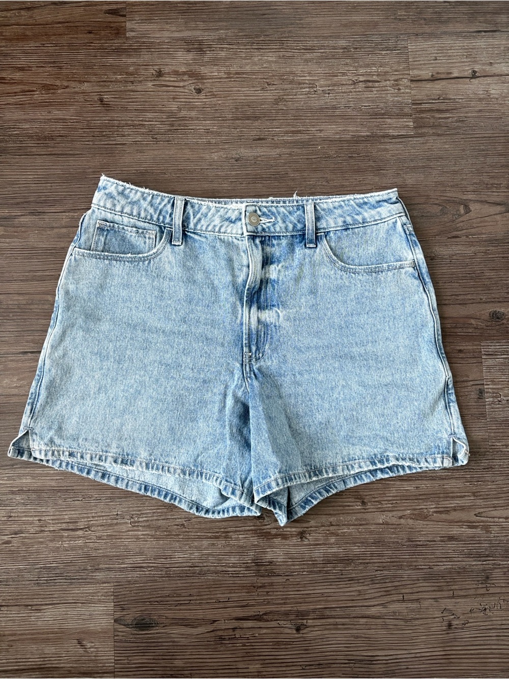 HOLLISTER ULTRA HIGH RISE 90S DENIM SHORTS WOMENS 12 31